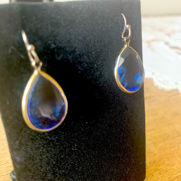 Blue stone drop earrings with fish hook back - Picture 3 of 3